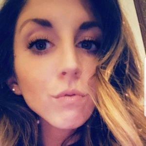 Meet your Posher, Kasey